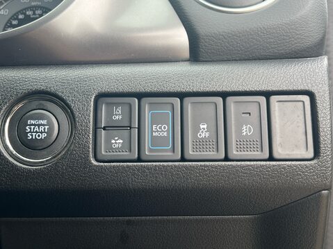 Suzuki Vitara SZ-T MHEV 29