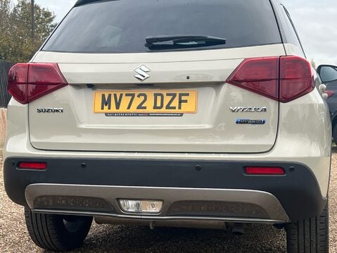 Suzuki Vitara SZ-T MHEV 17