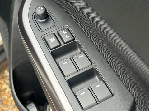 Suzuki Vitara SZ-T MHEV 31