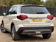 Suzuki Vitara SZ-T MHEV 2