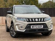 Suzuki Vitara SZ-T MHEV 1