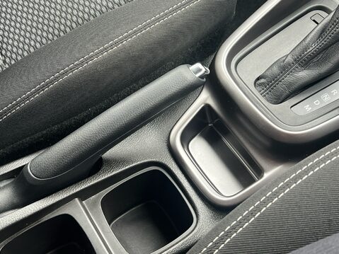 Suzuki Vitara SZ-T MHEV 26