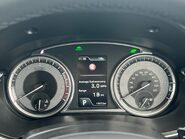 Suzuki Vitara SZ-T MHEV 11