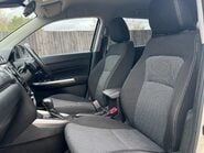 Suzuki Vitara SZ-T MHEV 3