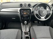 Suzuki Vitara SZ-T MHEV 10