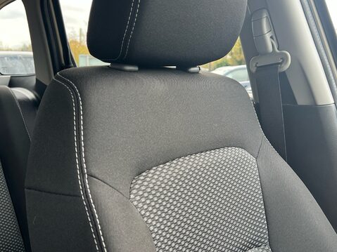 Suzuki Vitara SZ-T MHEV 36