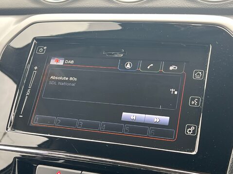 Suzuki Vitara SZ-T MHEV 19