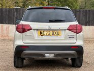 Suzuki Vitara SZ-T MHEV 8