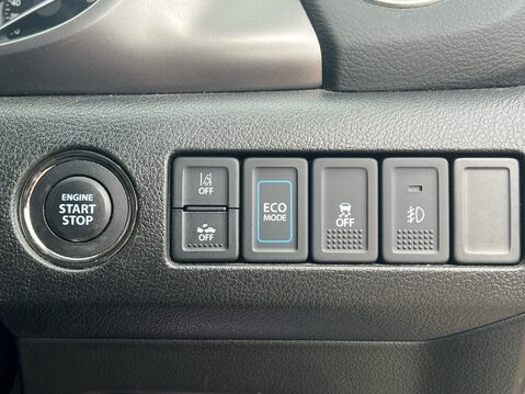 Suzuki Vitara SZ-T MHEV 29