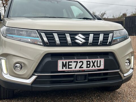 Suzuki Vitara SZ-T MHEV 16