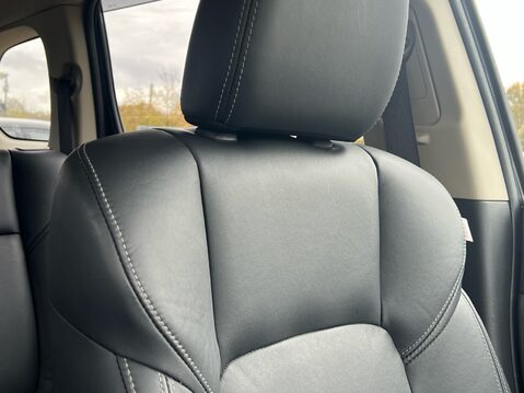 Mitsubishi Outlander EXCEED 38