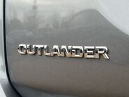 Mitsubishi Outlander EXCEED 35