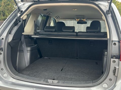 Mitsubishi Outlander EXCEED 33