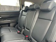 Mitsubishi Outlander EXCEED 9