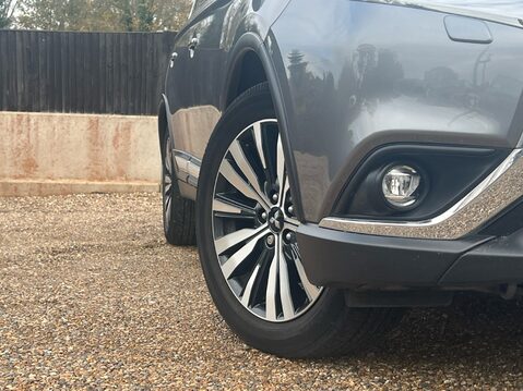 Mitsubishi Outlander EXCEED 13