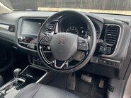 Mitsubishi Outlander EXCEED 30