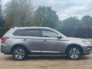 Mitsubishi Outlander EXCEED 5