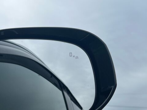 Mitsubishi Outlander EXCEED 36