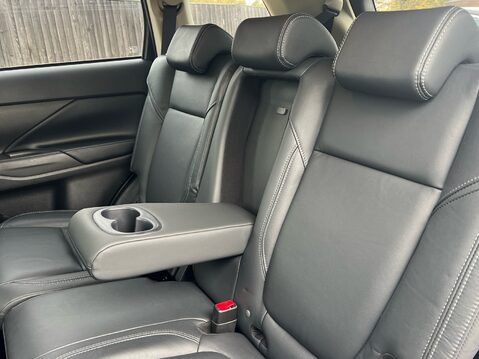 Mitsubishi Outlander EXCEED 34