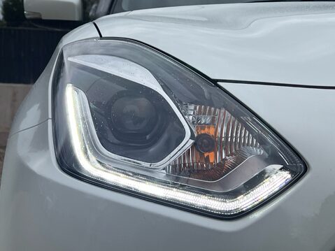 Suzuki Swift SZ5 DUALJET MHEV 14