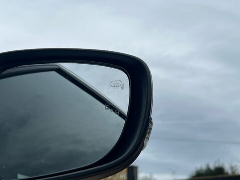 Suzuki Swift SZ5 DUALJET MHEV 35