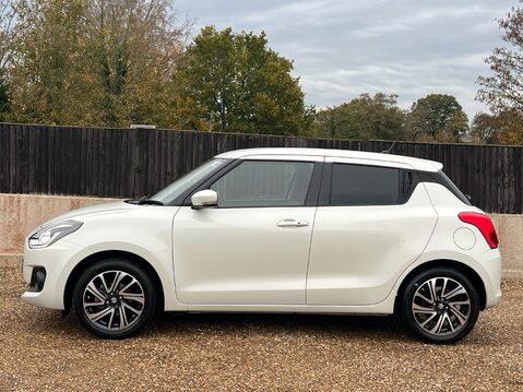 Suzuki Swift SZ5 DUALJET MHEV 6
