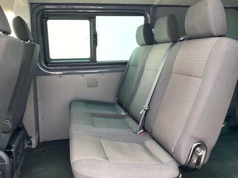 Volkswagen Transporter T30 TDI KOMBI HIGHLINE 12