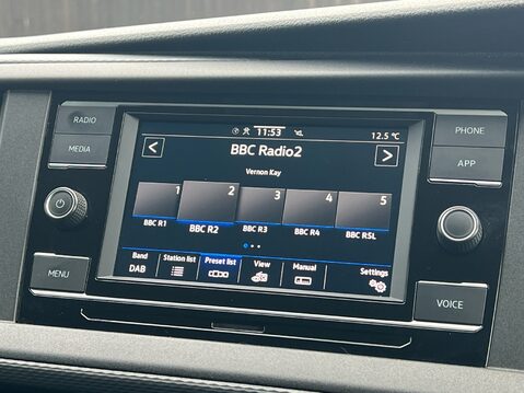 Volkswagen Transporter T30 TDI KOMBI HIGHLINE 19