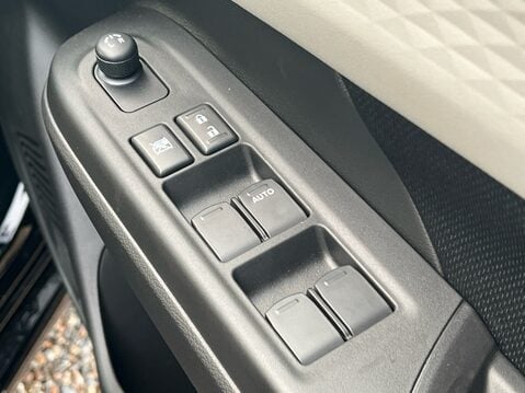 Suzuki Swift MOTION 30