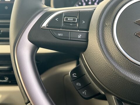 Suzuki Swift MOTION 27