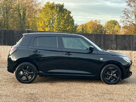 Suzuki Swift MOTION 5