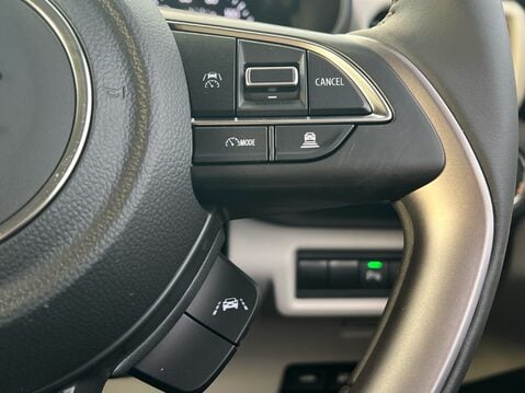 Suzuki Swift MOTION 28