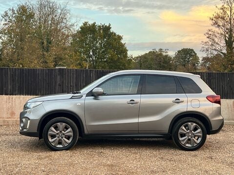 Suzuki Vitara SZ-T BOOSTERJET MHEV 6