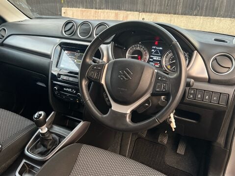 Suzuki Vitara SZ-T BOOSTERJET MHEV 30