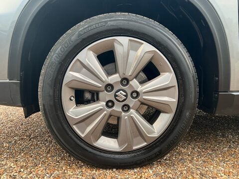 Suzuki Vitara SZ-T BOOSTERJET MHEV 4