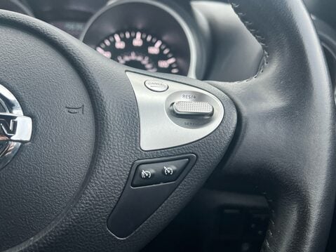 Nissan Juke TEKNA XTRONIC 26