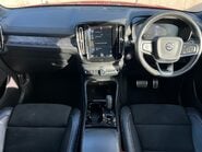 Volvo XC40 B4 R-DESIGN PRO MHEV 10