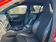 Volvo XC40 B4 R-DESIGN PRO MHEV 3