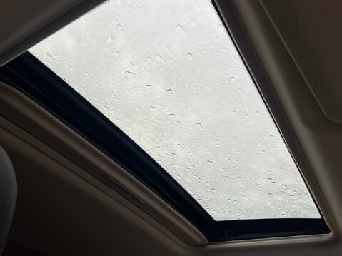 Mitsubishi Outlander DI-D GX 4 34