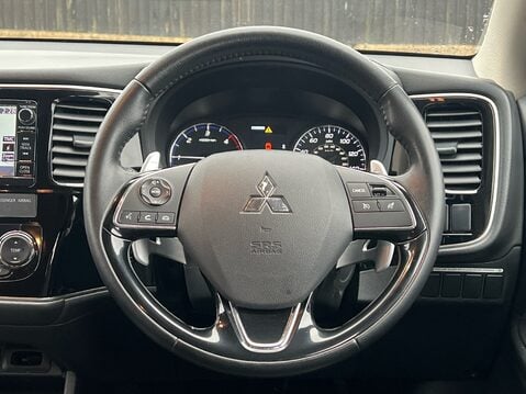 Mitsubishi Outlander DI-D GX 4 30