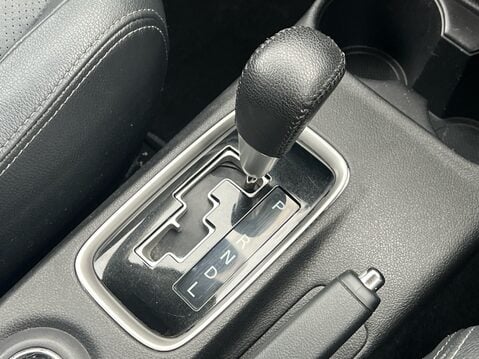 Mitsubishi Outlander DI-D GX 4 23