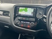 Mitsubishi Outlander DI-D GX 4 12