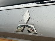 Mitsubishi Outlander DI-D GX 4 33