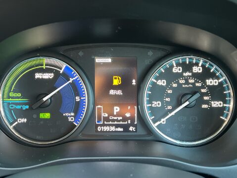 Mitsubishi Outlander PHEV DYNAMIC SAFETY 11