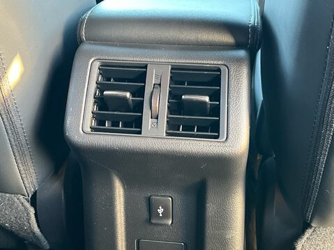 Mitsubishi Outlander PHEV DYNAMIC SAFETY 36