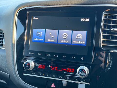 Mitsubishi Outlander PHEV DYNAMIC SAFETY 12