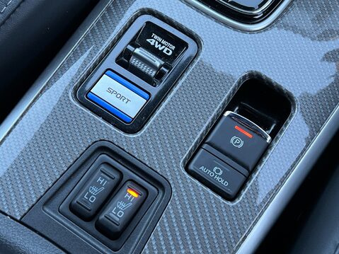 Mitsubishi Outlander PHEV DYNAMIC SAFETY 27