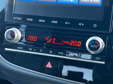 Mitsubishi Outlander PHEV DYNAMIC SAFETY 24