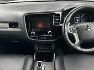 Mitsubishi Outlander PHEV DYNAMIC SAFETY 4