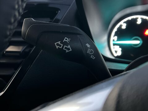 Ford Transit Connect 250 LIMITED L2H1 P/V ECOBLUE 25